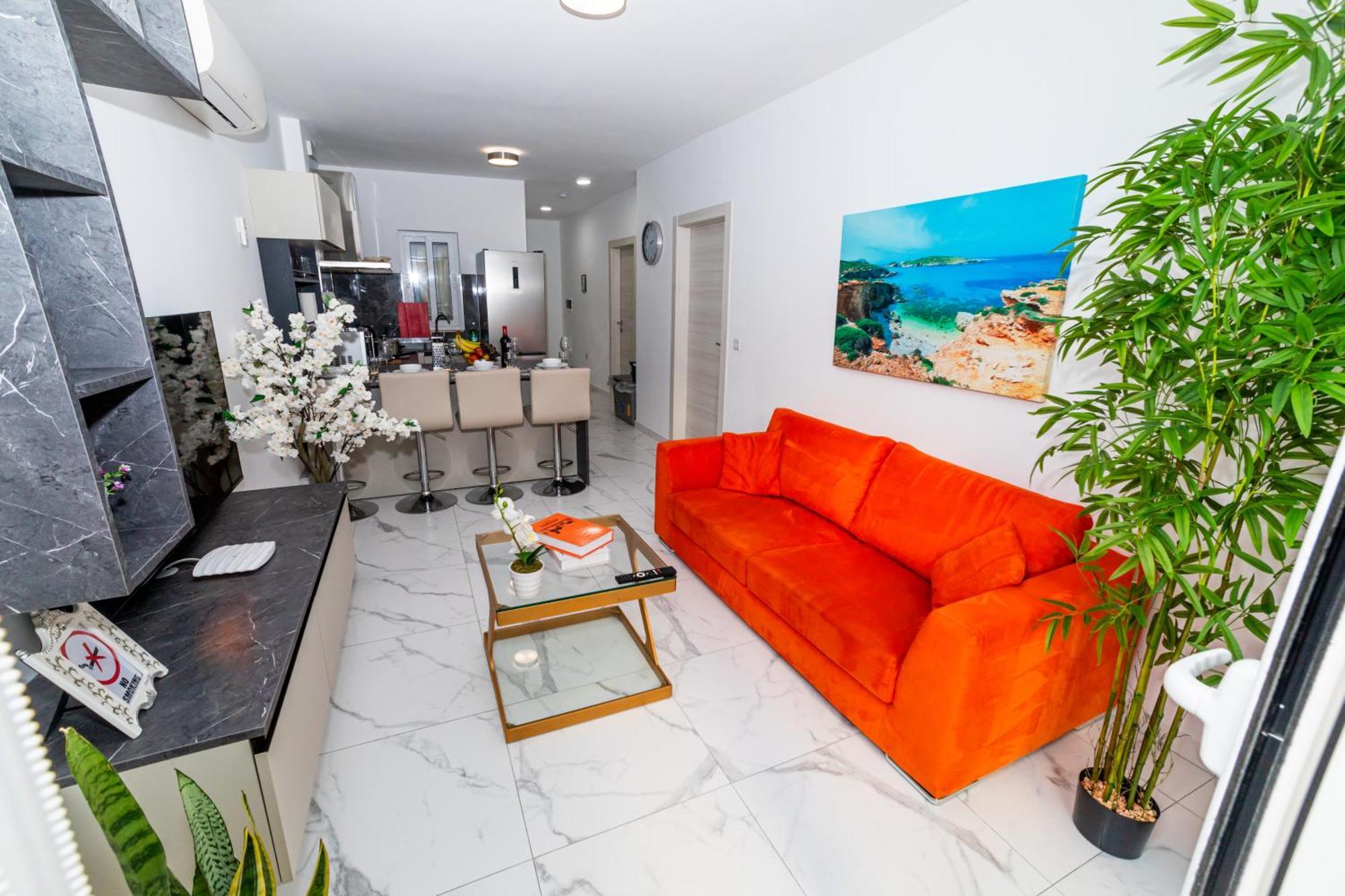 Sea Breeze, Spacious 2-Bedroom Lux Seaside Apartments St. Paul's Bay Bagian luar foto